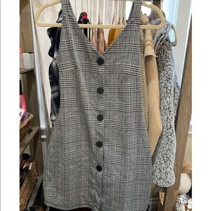 Dress with houndstooth detail